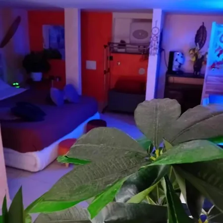 Small But Gold Apartment Pozzuoli